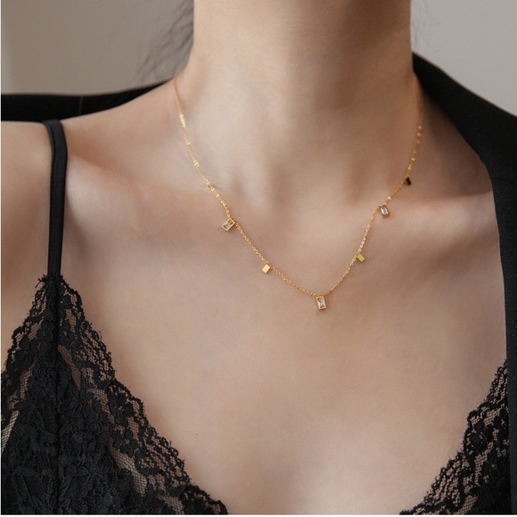 SOLD*18K Gold Satallite Necklace*Dainty Gold Necklace*Waterproof Sweatproof - Picture 5 of 5
